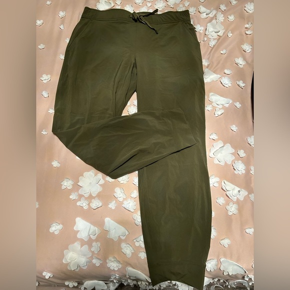 Eddie Bauer jogger - Picture 2 of 5